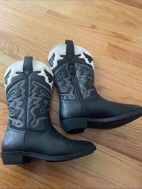Kids Black and White Western Zip-Up Boots